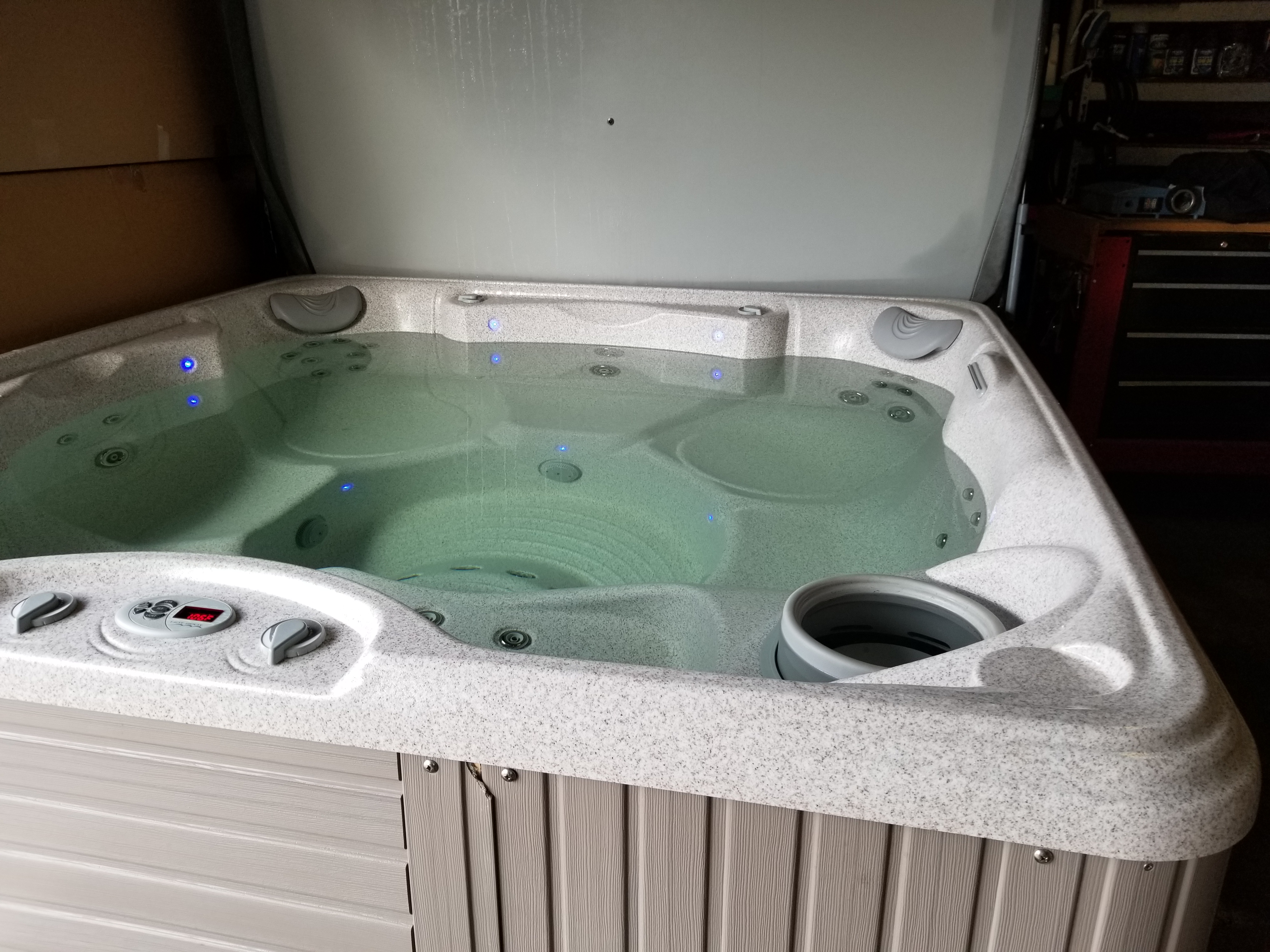 Used Hot Tubs Spas and More New and Used Hot Tubs New Pools